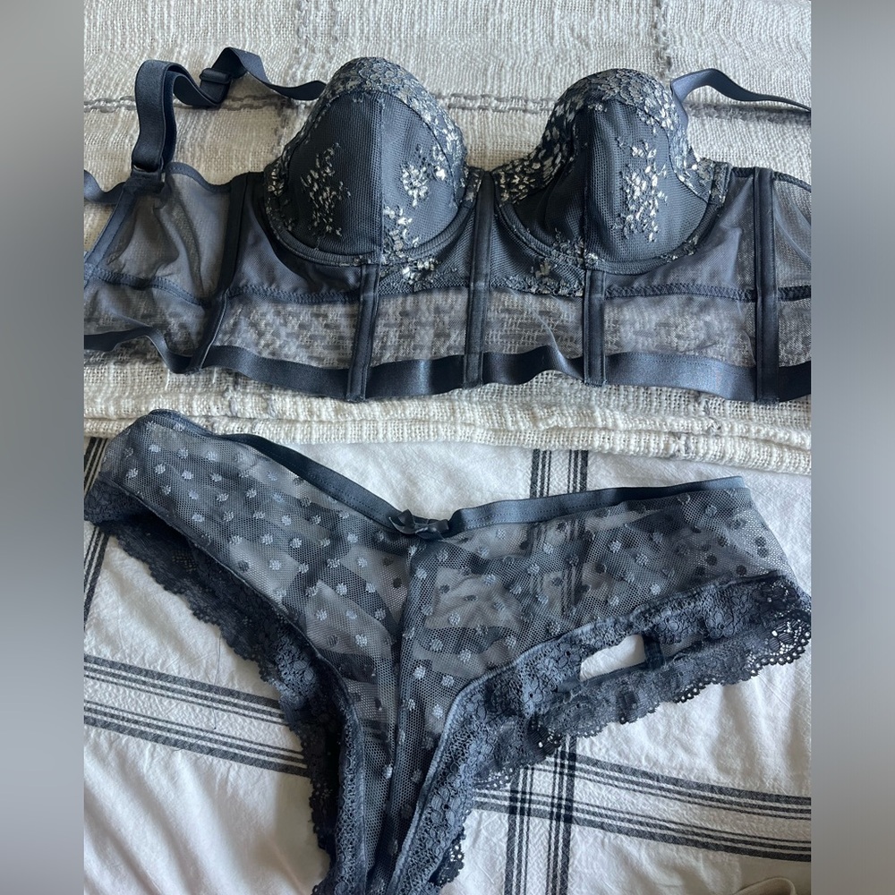 Vickie's sexy panty and bra set.  NWOT
